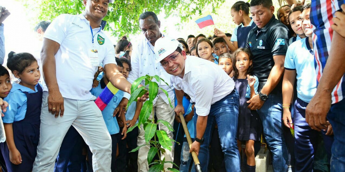 Alcaldía de Santa Marta Alcalde Martínez dio inicio a la obra que debe estar lista en 12 meses.