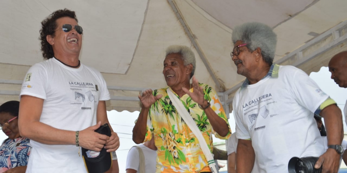 Oscar Mejía- Seguimiento.co Carlos Vives departió con líderes y Gestores Culturales del Barrio