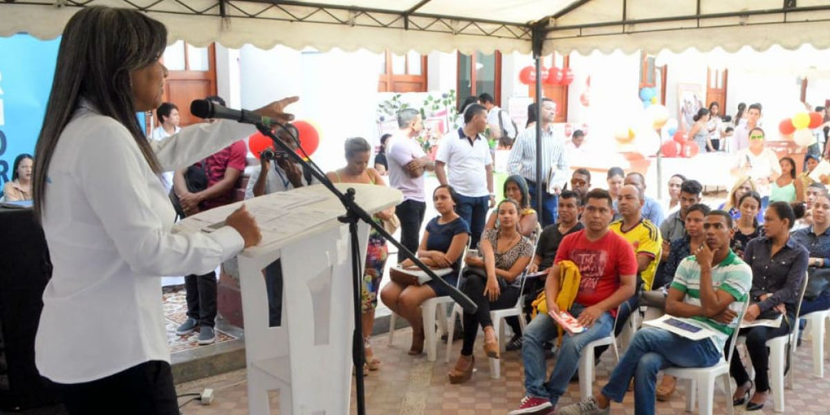 La instalación de este evento estuvo a cargo de la secretaria de Educación Nidia Romero, como gobernadora encargada, quien destacó la importancia de este tipo de eventos que incentivan el empresarismo
