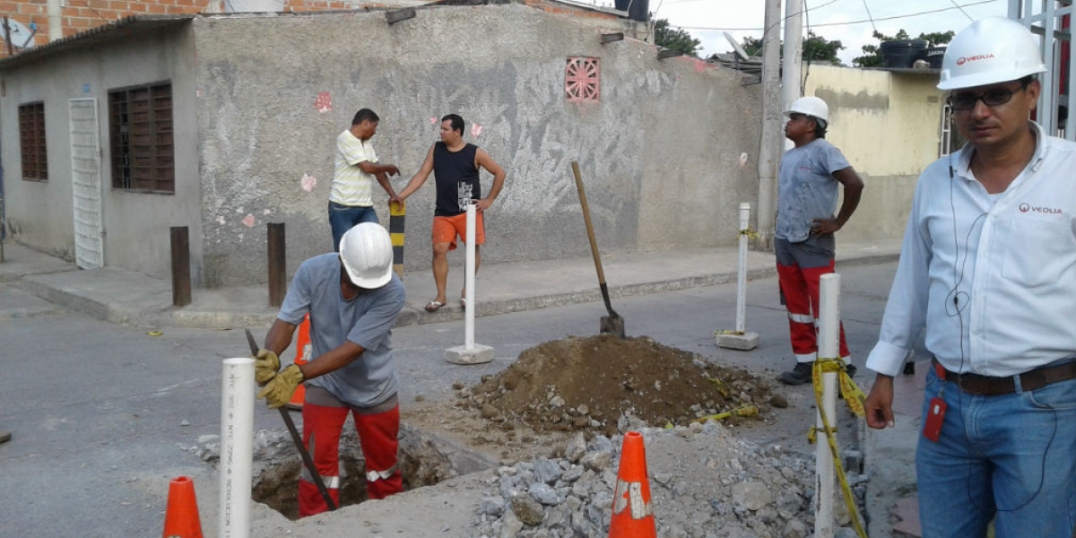 Prensa Veolia, Veolia y Essmar, una vez conocieron la situación, designaron una cuadrilla para reparar el daño en la red y mejorar la prestación del servicio en esa zona de la ciudad.