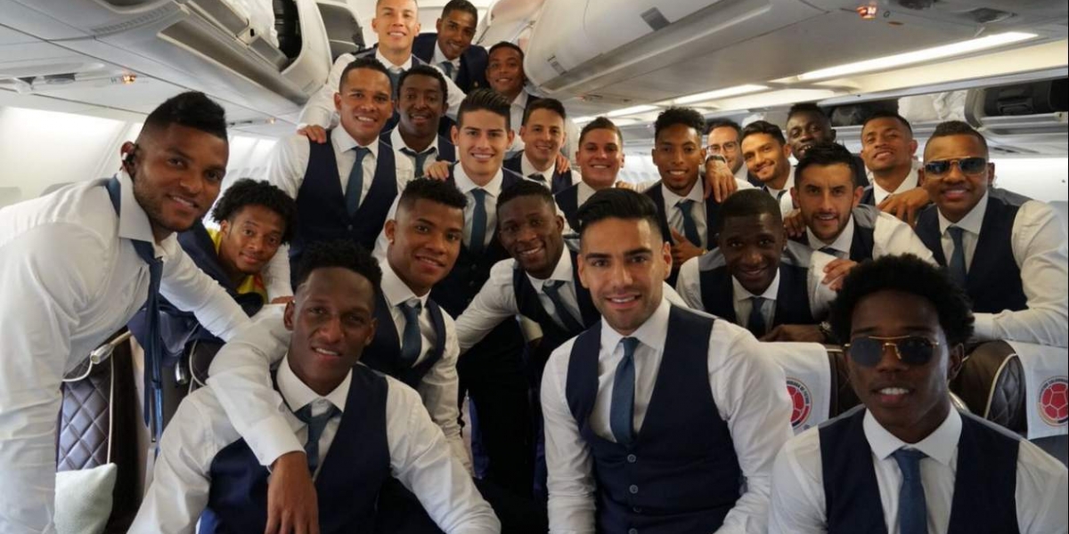 Twitter-Zona Cero Jugadores de la Selección Colombia, en el avión rumbo a Rusia.