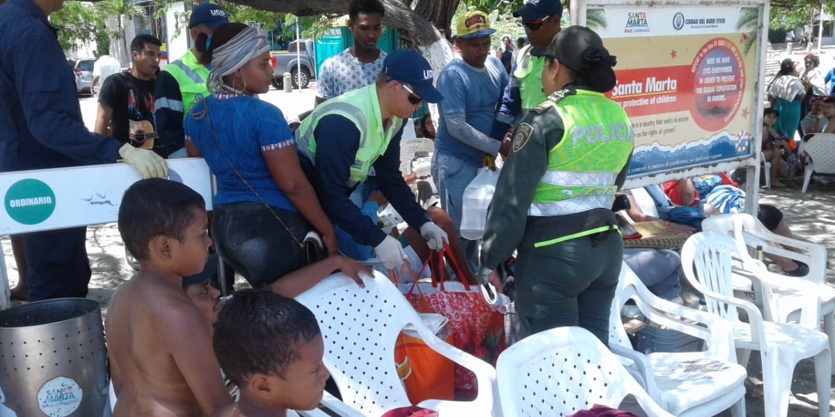 Las autoridades desarrollaron acciones de control en distintos puntos turísticos de Santa Marta.