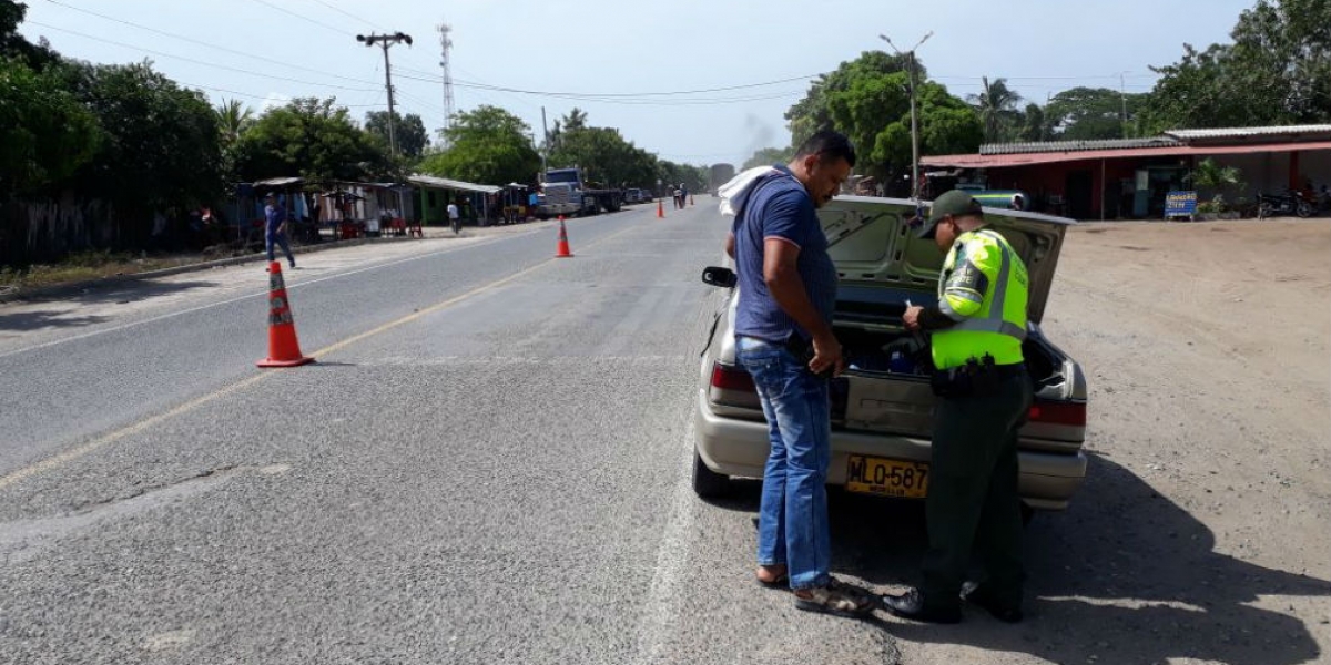 La Policía estuvo presente en las carreteras del Magdalena. 