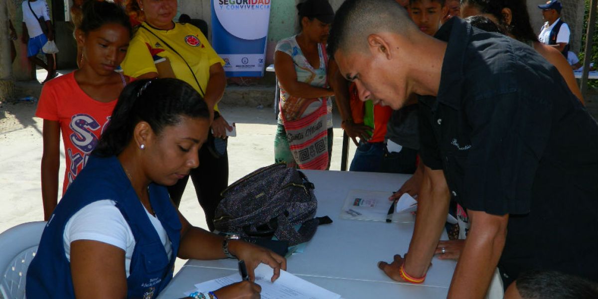 Alcaldía de Santa Marta Jornada de atención de la Casa de Justicia Móvil en Zarabanda.