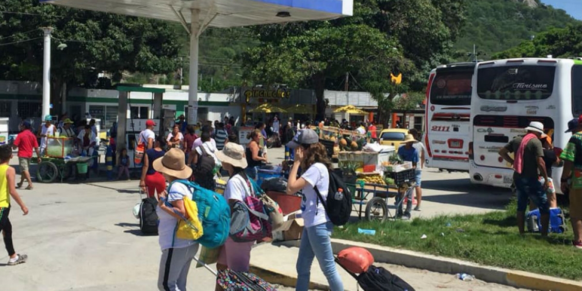 Facebook concejal Karen Hernández Terminal informal de la Bomba Zuca.
