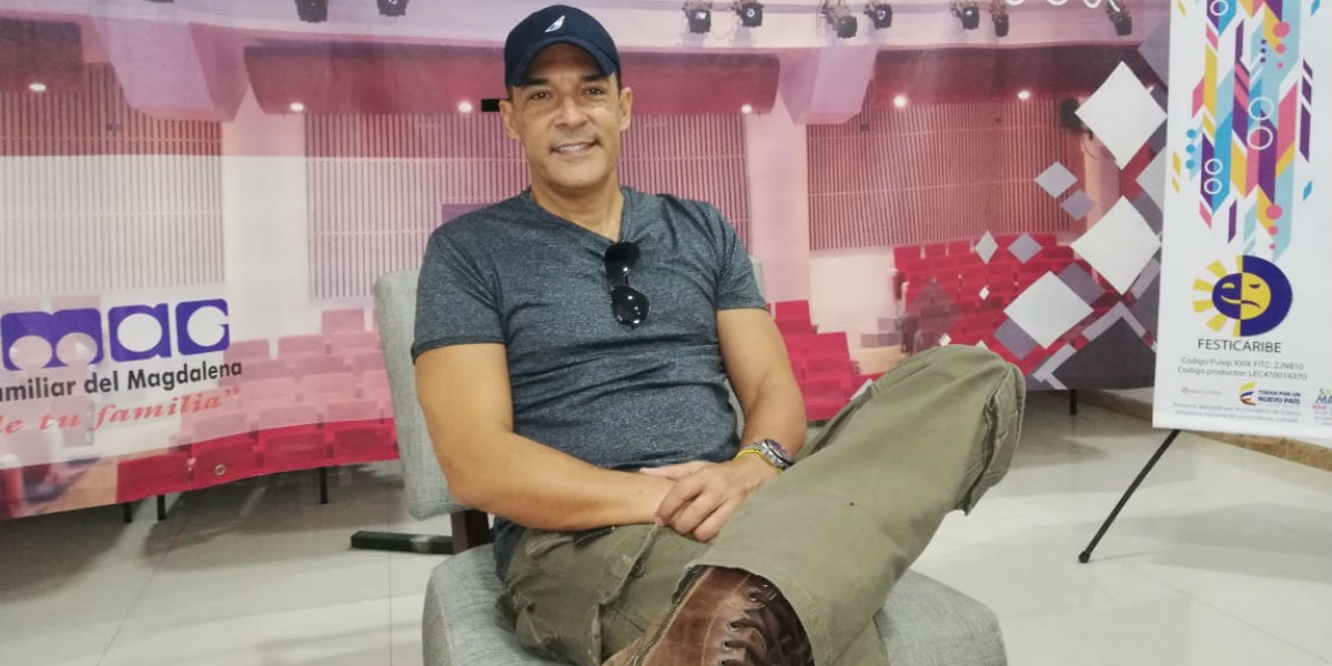 Seguimiento.co Rolando Tarajano, actor colombo-cubano.