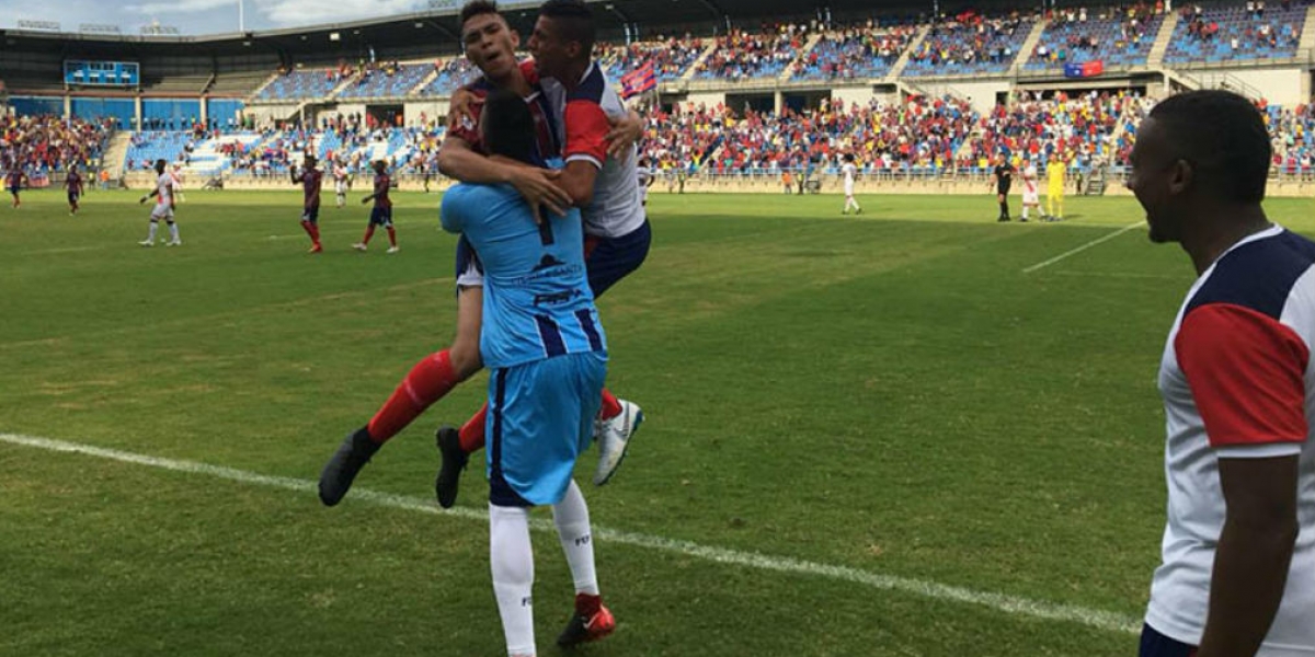Foto tomada de Hoy Diario del Magdalena 'Caballo' Márquez, celebrando el gol contra Cortuluá.