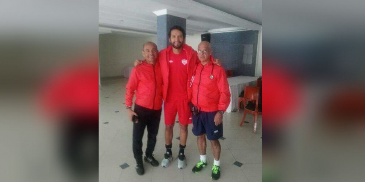 Abel Aguilar con el Unión.