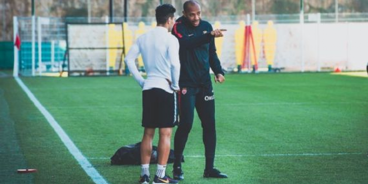 @Mónaco El delantero samario trabajó bajo las ordenas del estratega francés y podría jugar este domingo.