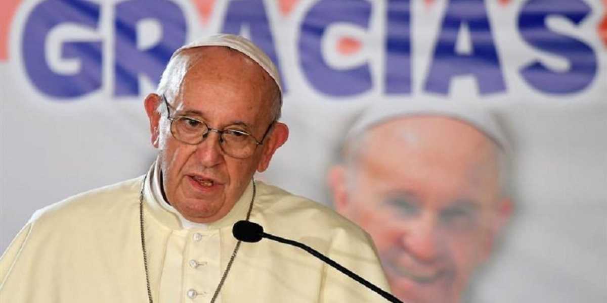 Cortesia Papa Francisco en misa dominical en la JMJ