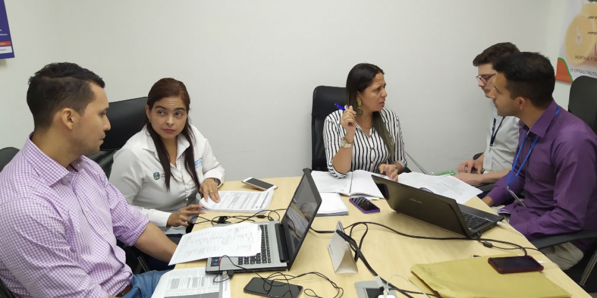 Gobernación y municipios del Magdalena reciben asistencia técnica en el marco del proceso del concurso de méritos.