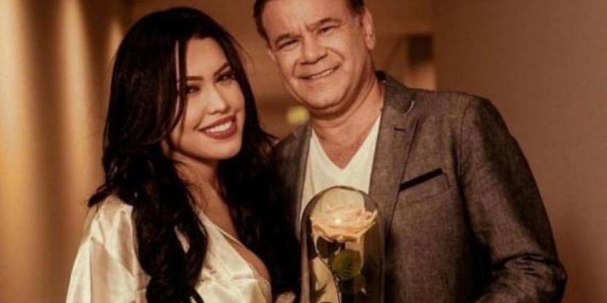 RCN Radio Ana Del Castillo e Iván Villazón.
