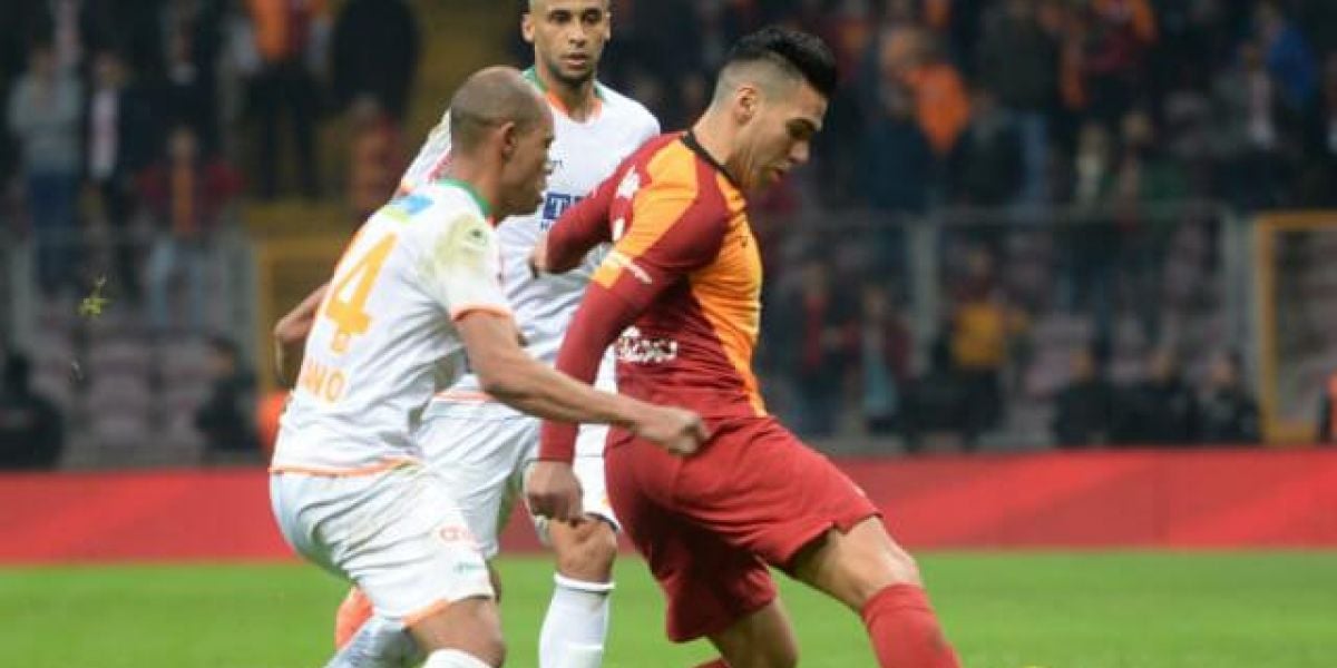 Golcaracol El samario estará en el banco en el último cotejo de su equipo en la Liga de Campeones.