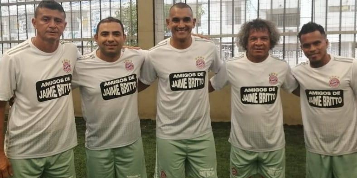 Seguimiento.co El estratega jugó el partido de las estrellas organizado por Jaime Britto.