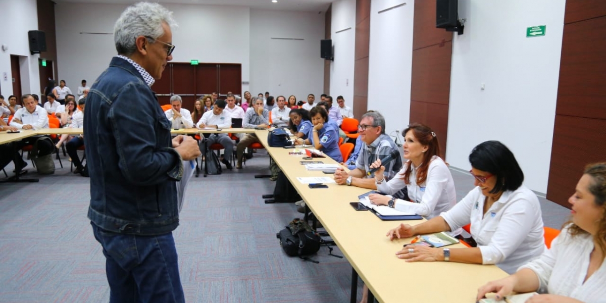 Gobernación del Magdalena El ministro de Ambiente, Ricardo Lozano, señaló que Colombia trabaja en el relacionamiento con la naturaleza.