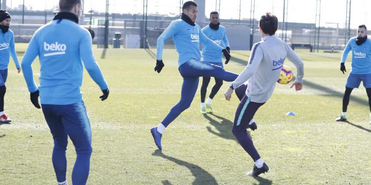 @Barcelona El colombiano tendría la posibilidad de jugar su primer Derby.