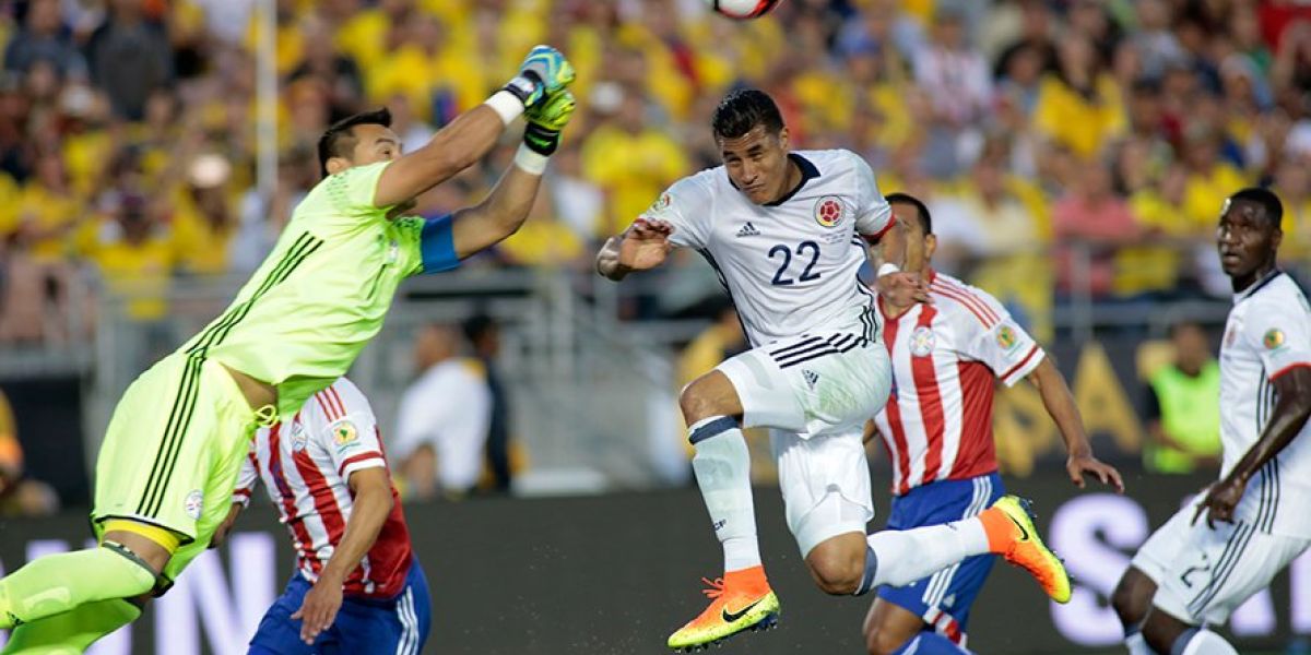 @FCF La selección Colombia estrenará técnico este jueves.