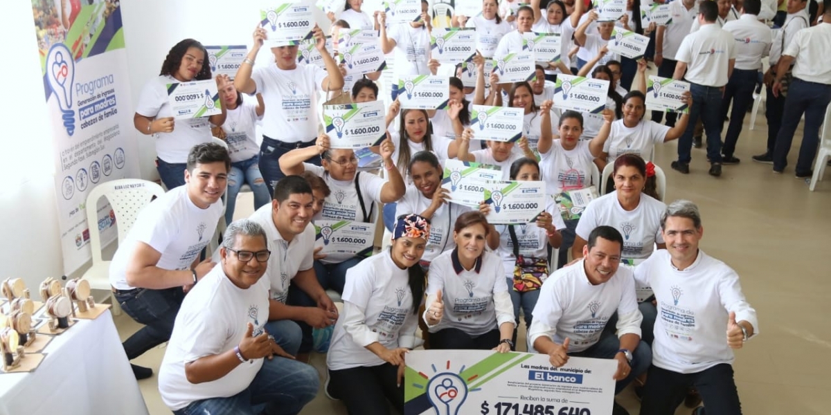 Gobernación del Magdalena La entrega de apoyos económicos es la segunda etapa del proyecto que se ejecuta en alianza con la Universidad del Magdalena.
