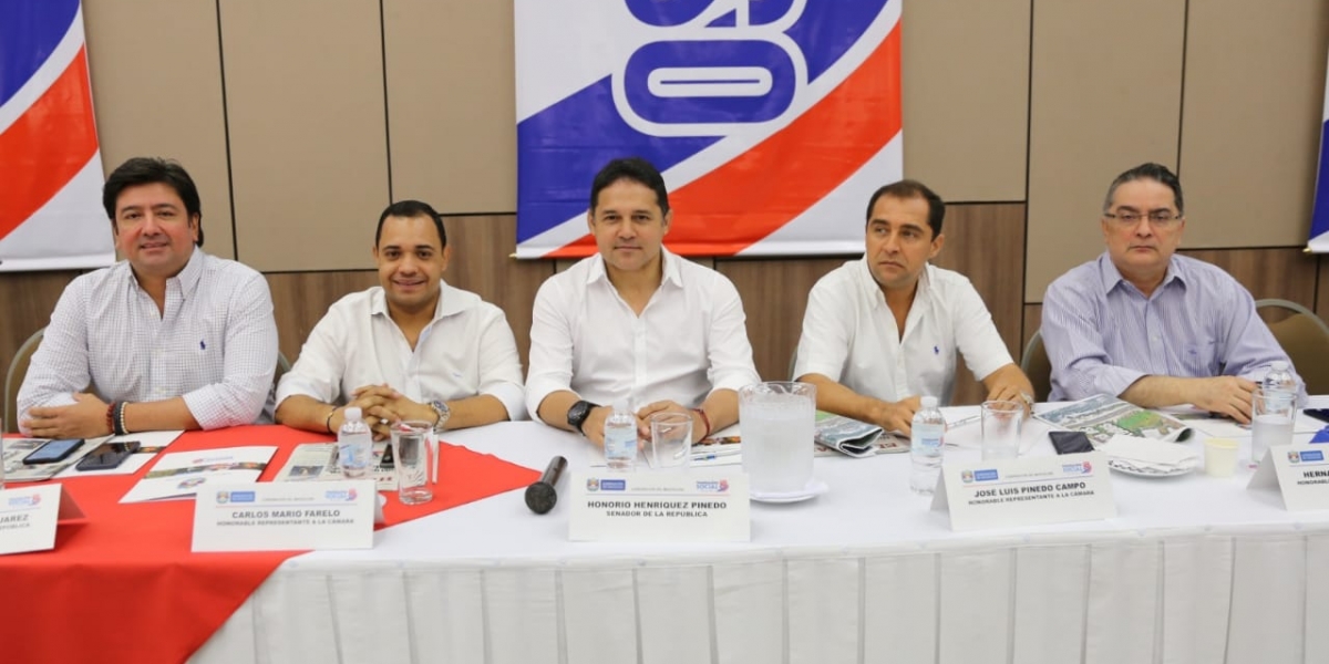 Gobernación del Magdalena Al evento asistieron todos los parlamentarios del Magdalena y algunos de otros departamentos.
