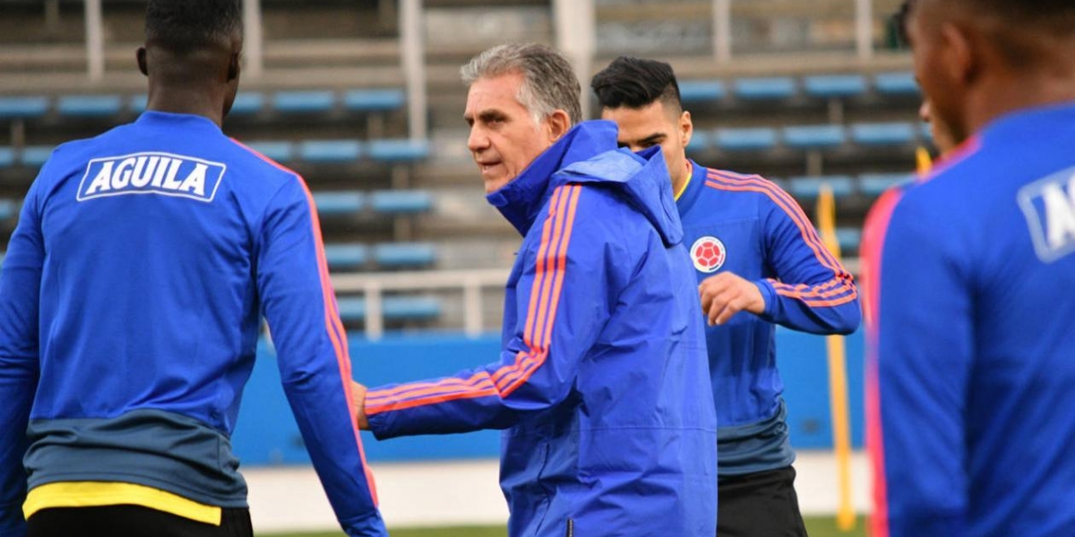 Carlos Queiroz, dirigiendo a la selección Colombia.