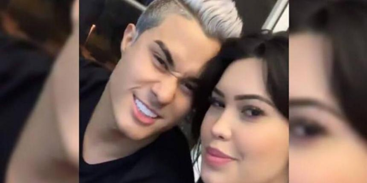 El Heraldo Los cantantes Juan Mindiola y Ana del Castillo.