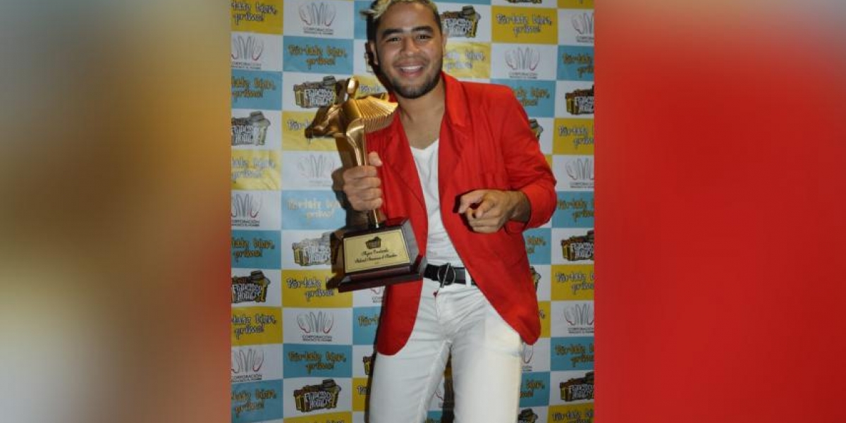 El Heraldo Gustavo Picalúa, ganador del festival Francisco el Hombre