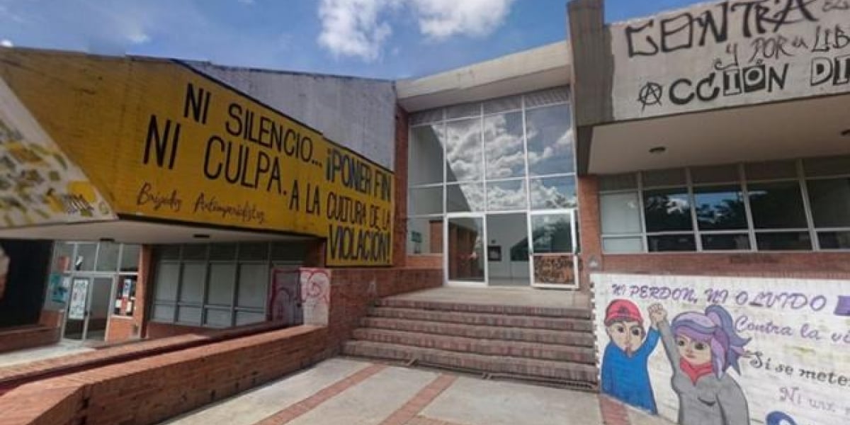 Blu Radio Joven denuncia violación en baño de esta Universidad