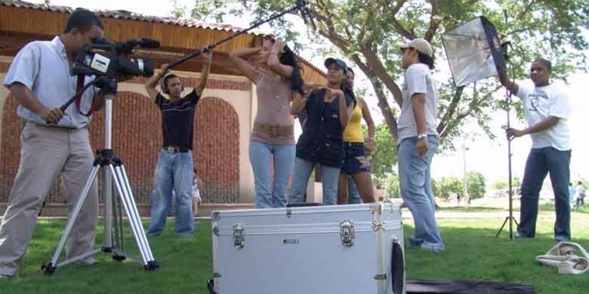 Unimagdalena La administración departamental realizará a través del Ministerio de Cultura, una capacitación a todos los actores del sector cinematográfico del Magdalen