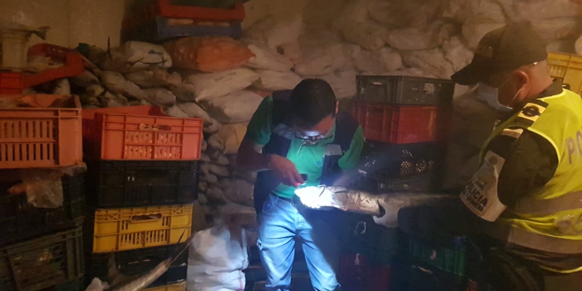 Policía Operativos de control a establecimientos de pescados y mariscos