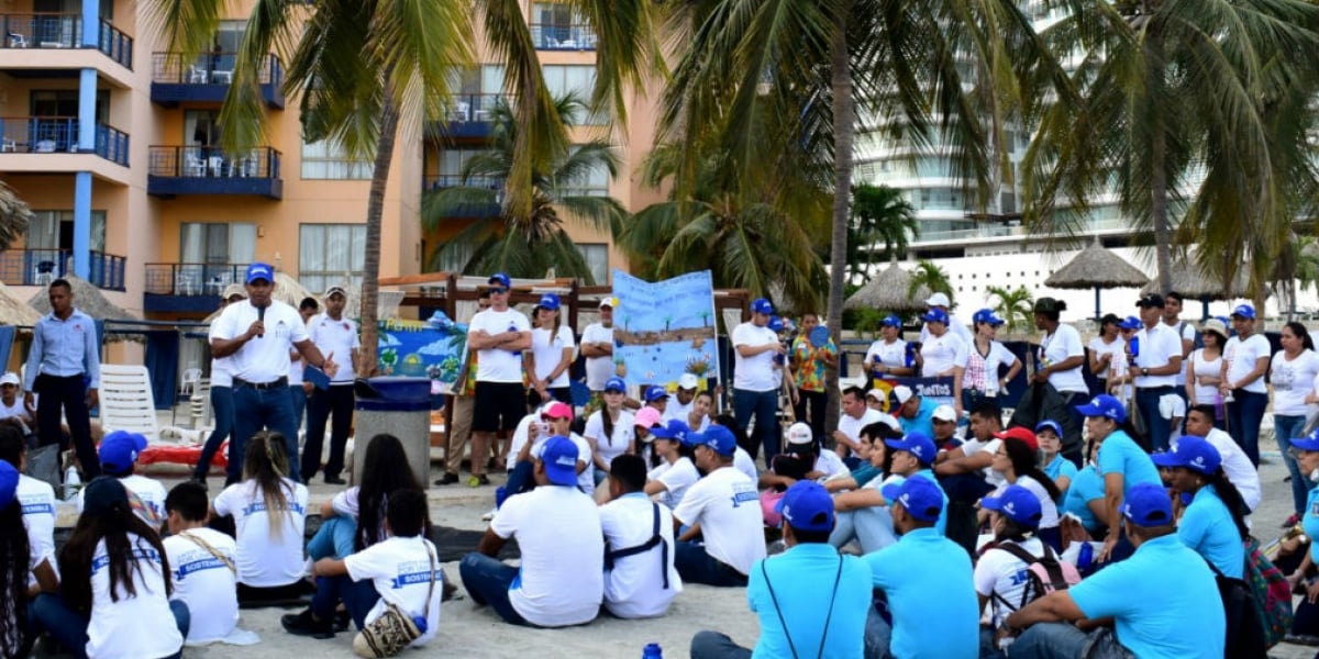 cortesía Playaton y caminata ambiental, organizada por el Zuana