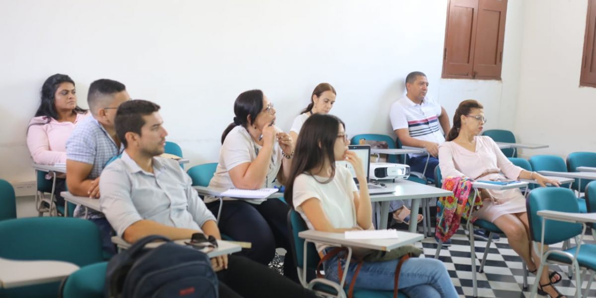 Gobernación del Magdalena Este evento tuvo como objetivo capacitar a funcionarios de la Gobernación en temas de asociación público privada.