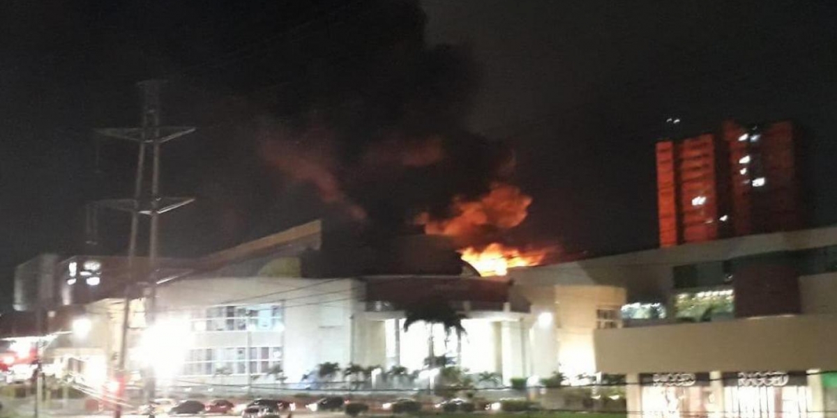 Incendio en el Centro Comercial Buenavista II