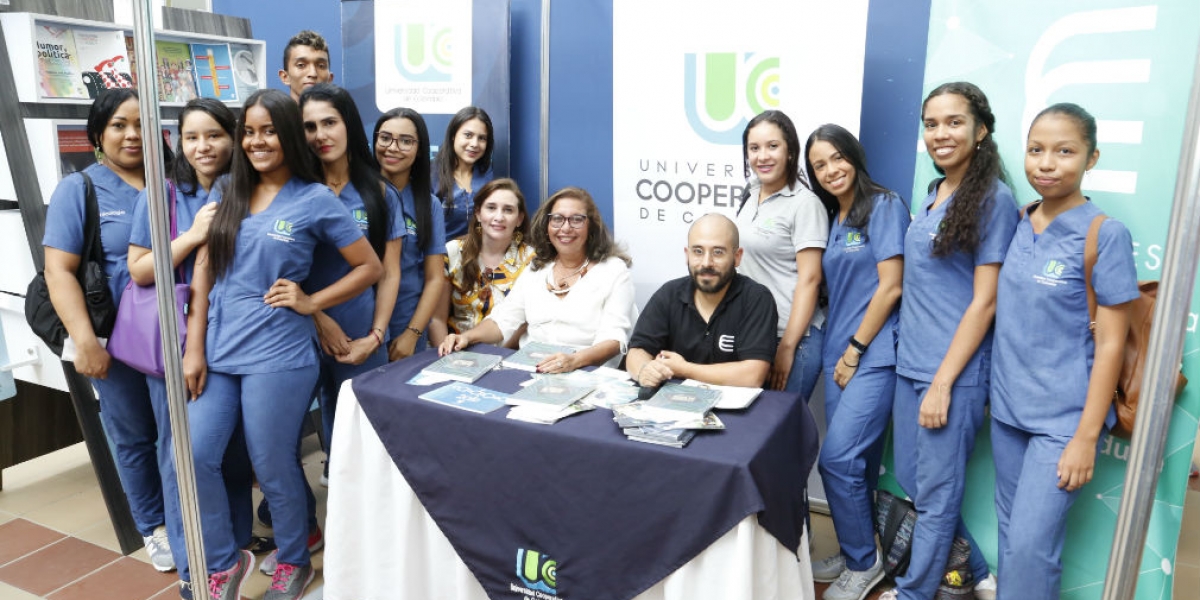Participación de la UCC en la Feria del Libro de Santa Marta.