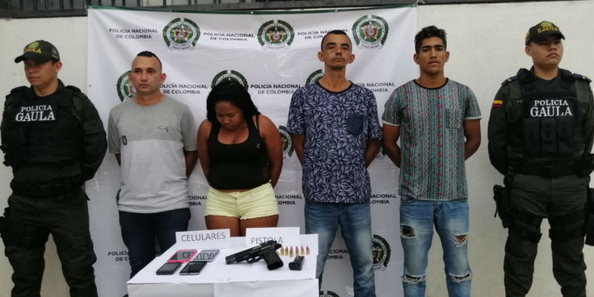 Policía de Santa Marta. Los capturados fueron presentados por la Policía de Santa Marta.