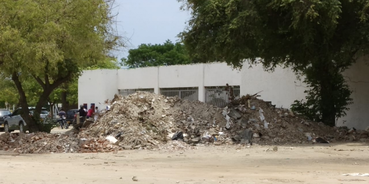 Fotos del antes de la jornada de limpieza en la zona del Estadio Eduardo Santos