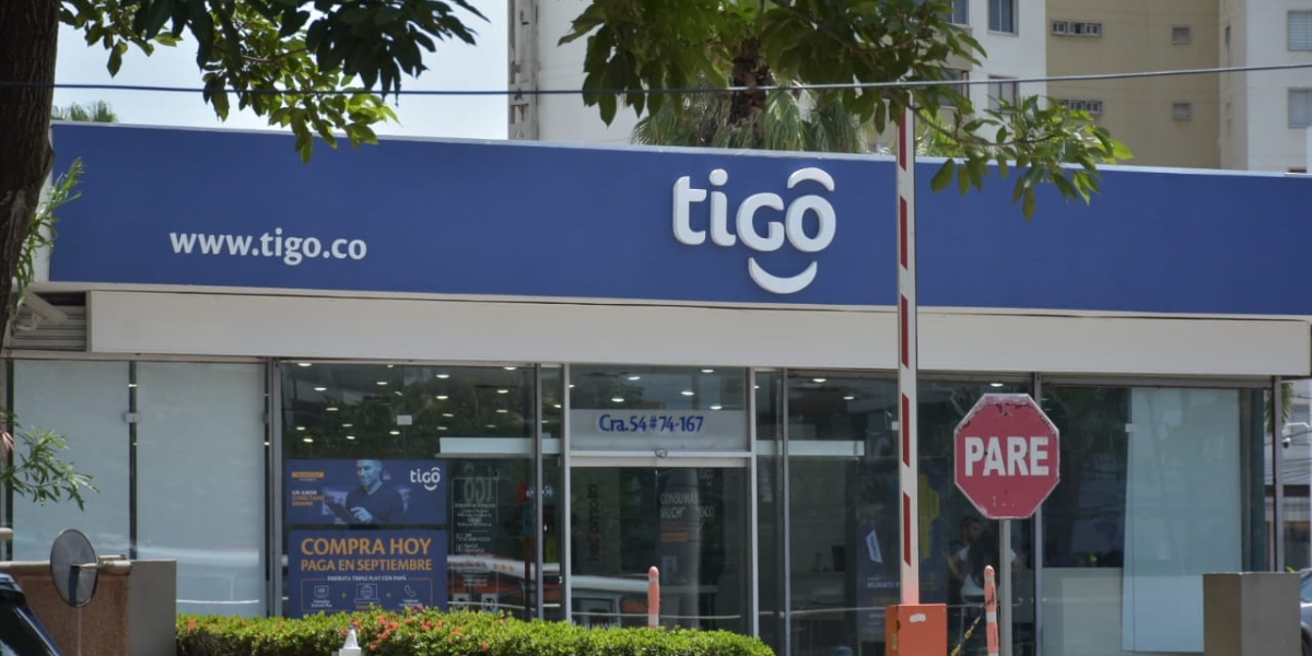 Imagen de referencia de una tienda Tigo en Barranquilla.