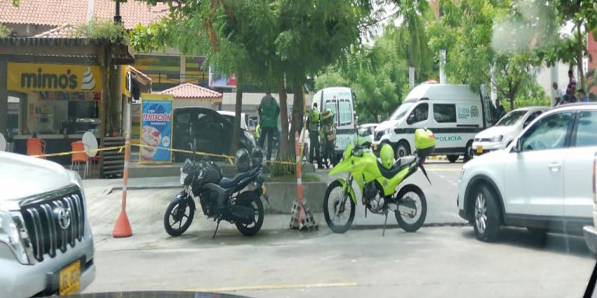Zona Cero La Policía acordonó la zona por protocolo hasta saber si había o no un artefacto explosivo.