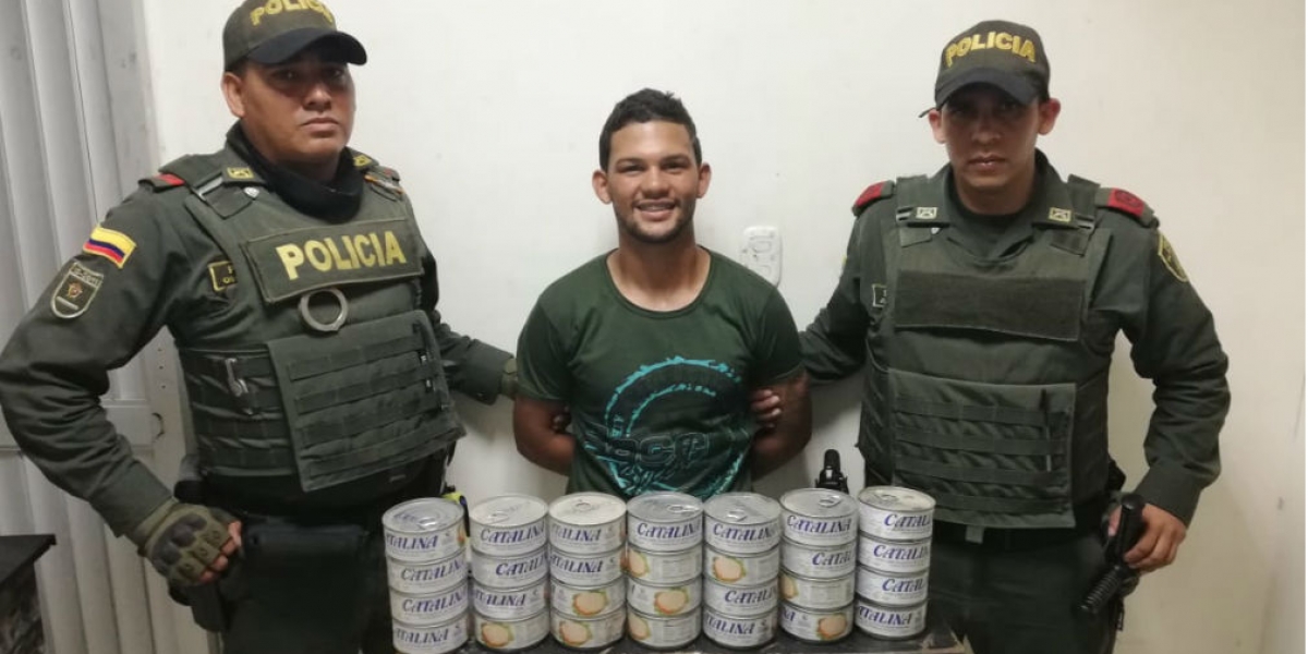 Policía Javier David Contreras Jiménez.