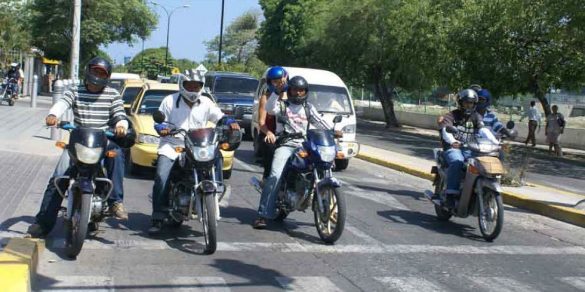 Los 15 y 30 de cada mes está prohibida la circulación de motos en Santa Marta. 