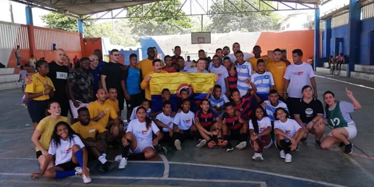 Cortesía Misión humanitaria de Buque Hospital con comunidad de Pescaíto