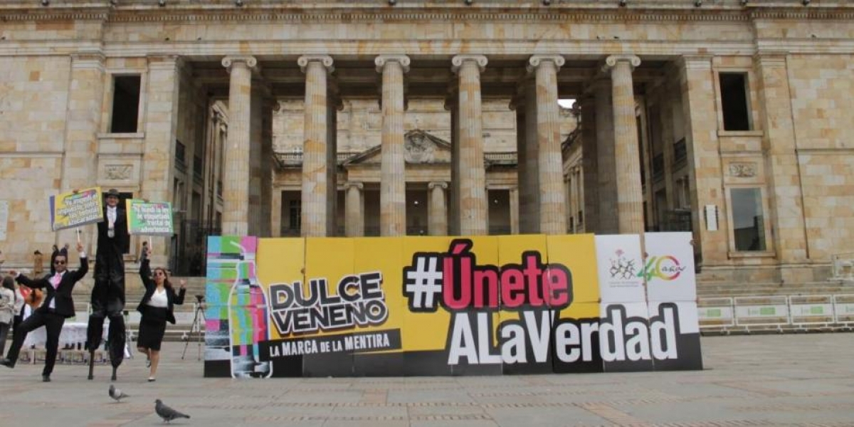 El Tiempo Con la campaña 'Dulce veneno' buscan evidenciar la interferencia de bebidas azucaradas a varios proyectos de ley.