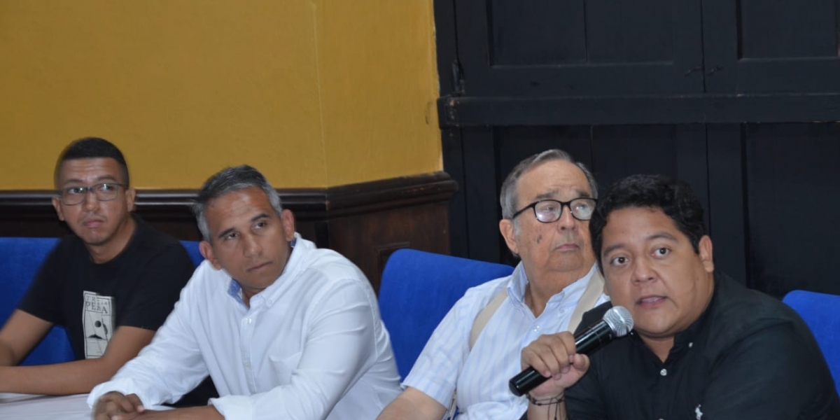 Oscar Mejía- Seguimiento.co Reunión