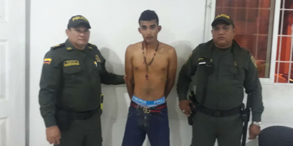 El presunto asaltante fue identificado como Jhonny Kevin Acosta De La Cruz. 