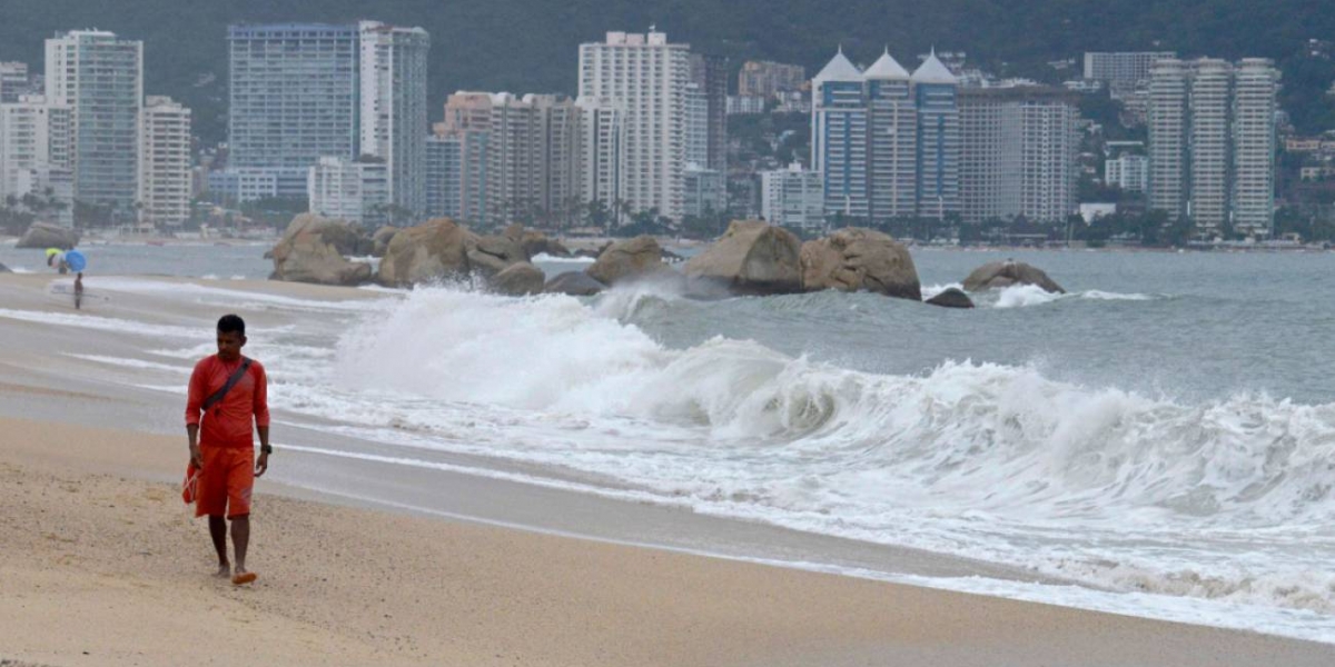 GettyImages / Francisco Robles Tormenta Tropical