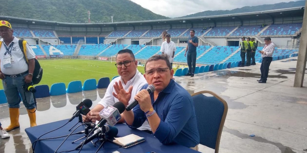  Foto: Seguimiento.co Imagen de Jorge Mariano Rodríguez Jorge Mariano Rodríguez @zonacero 5:20 pm. Lunes 30 de Septiembre de 2019 GENERALES Contratista del estadio Sierra