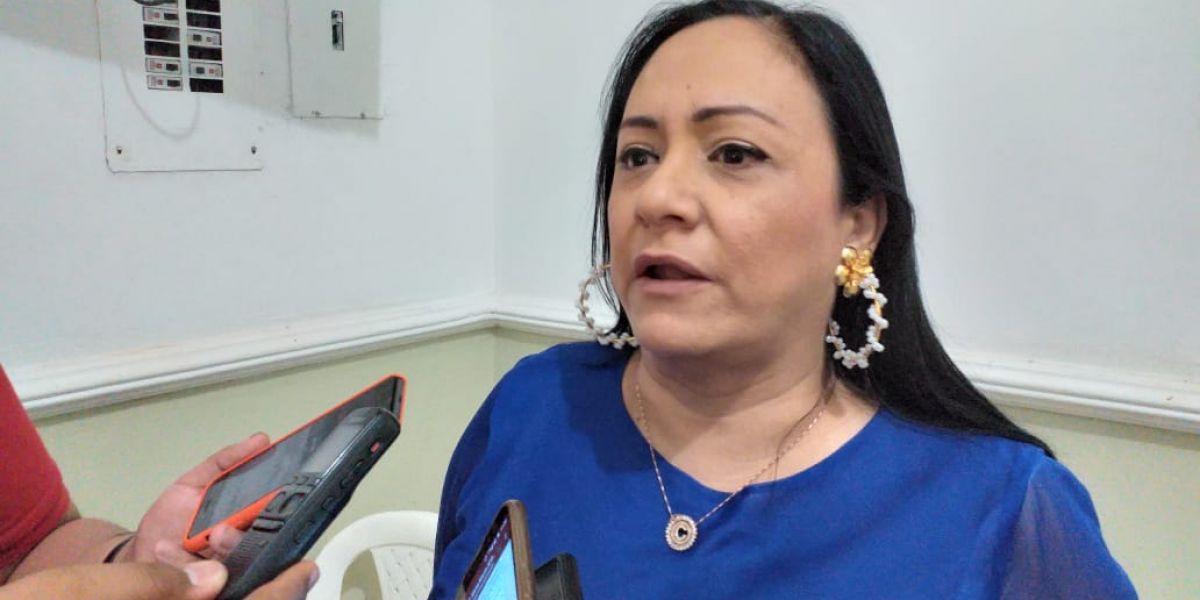 La diputada Claudia Patricia Aarón. 