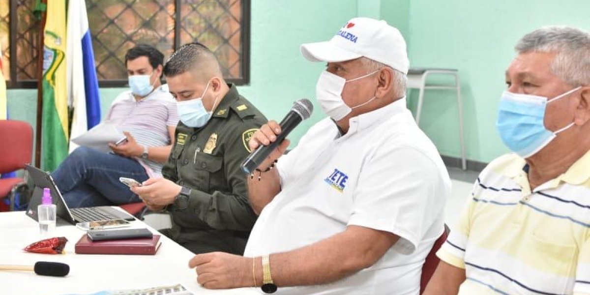 Alcaldía de Ciénaga Luis Tete Samper, alcalde de Ciénaga, Magdalena.