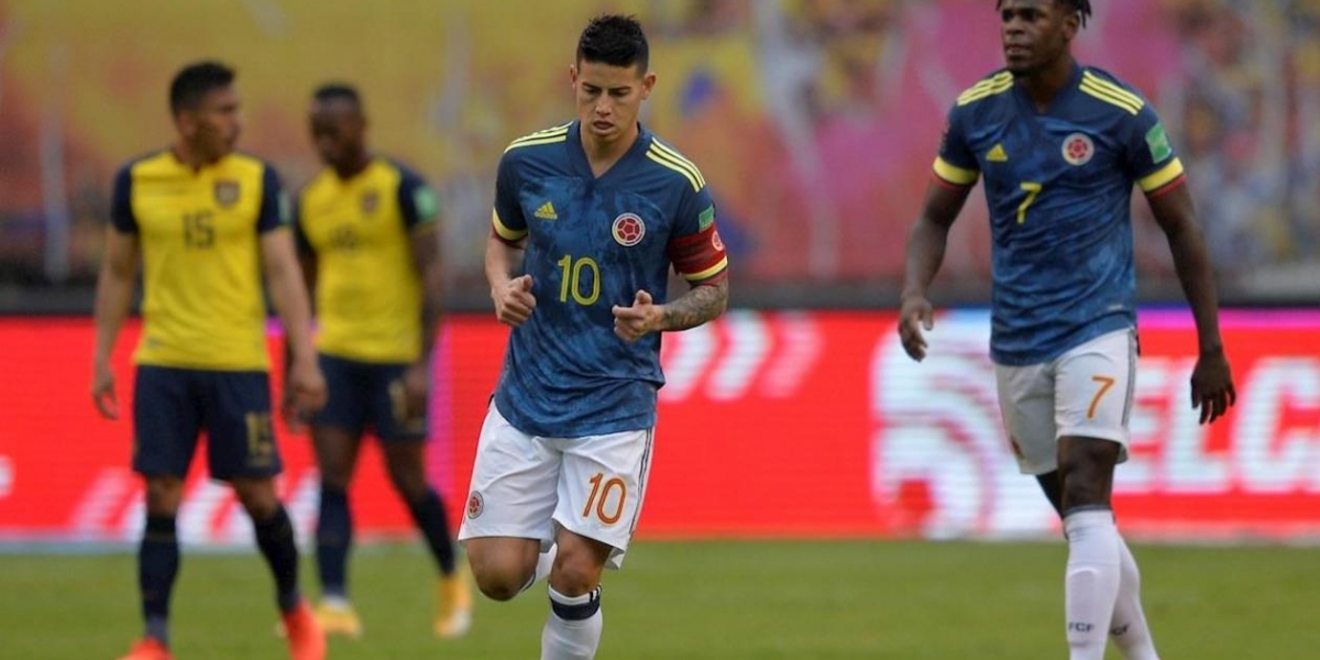 James Rodríguez en acción de partido.