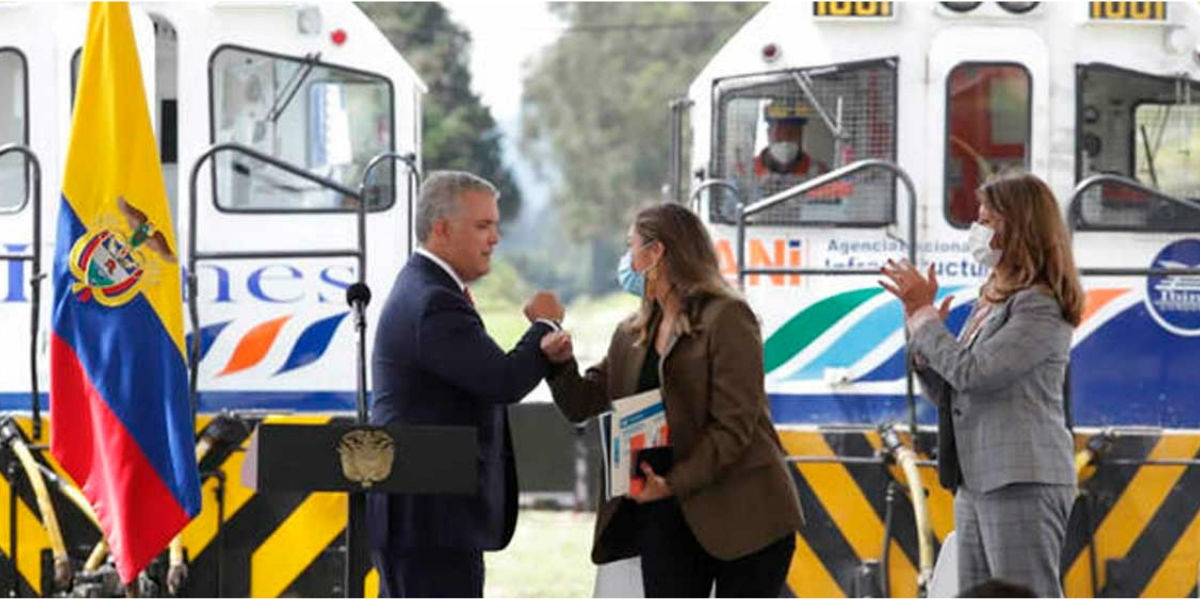 Ceremonia de lanzamiento. cortesía