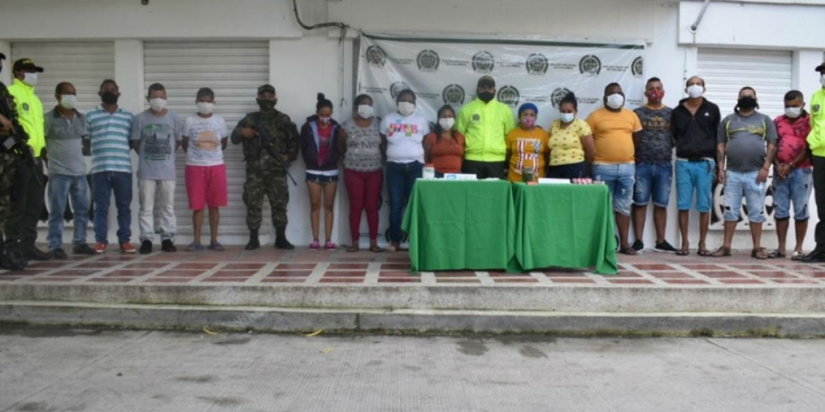 Policía del Magdalena Estas personas deben responder por los delitos de concierto para delinquir y tráfico, fabricación o porte de estupefacientes.